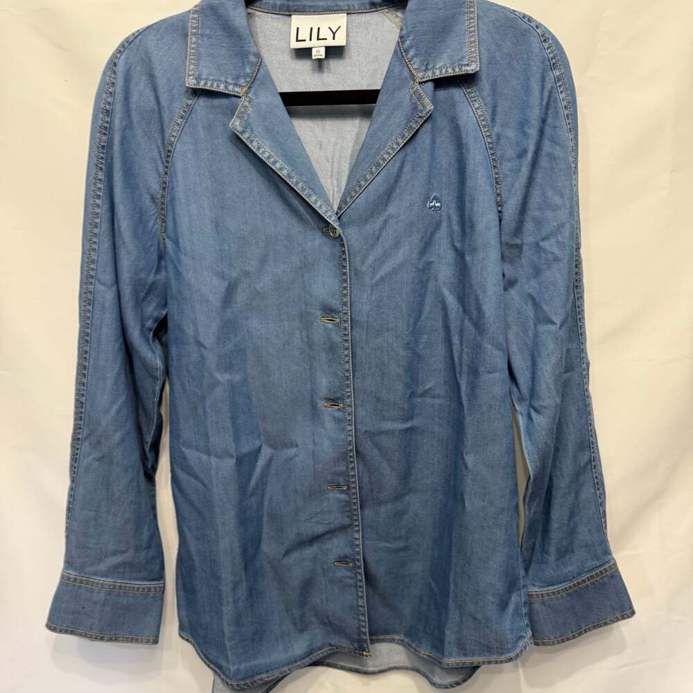 LILY Blazer Collar Flowy Shirt – ,